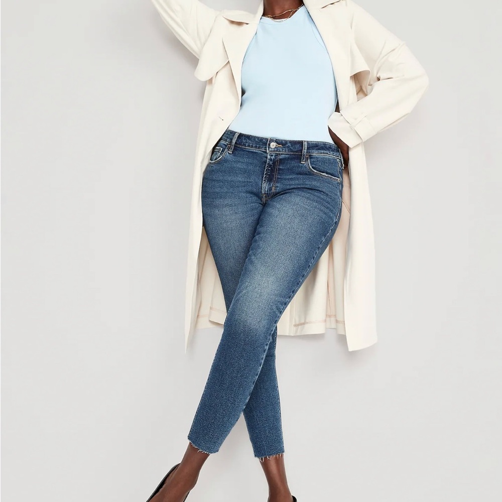 Mid-rise Rockstar Super Skinny Jeans